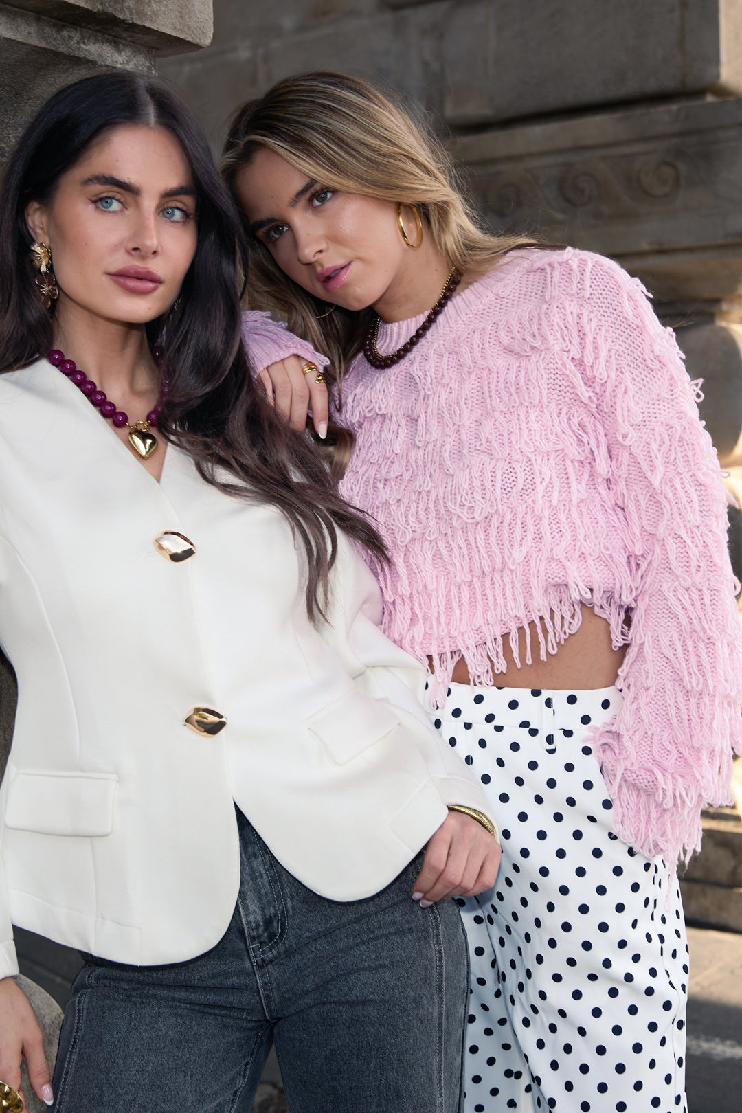 Gebreide trui met franjes